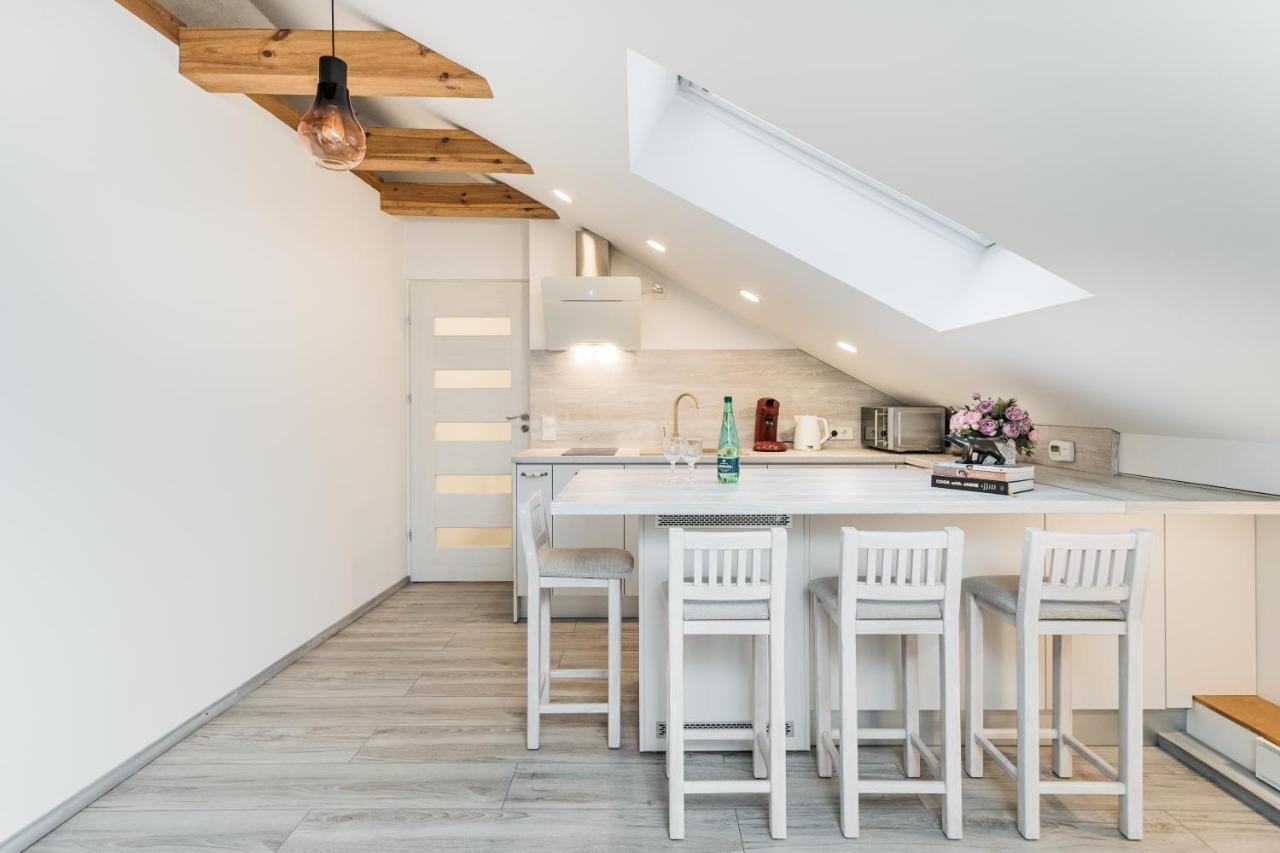 Knygu Namai Apartment Kaunas Ngoại thất bức ảnh